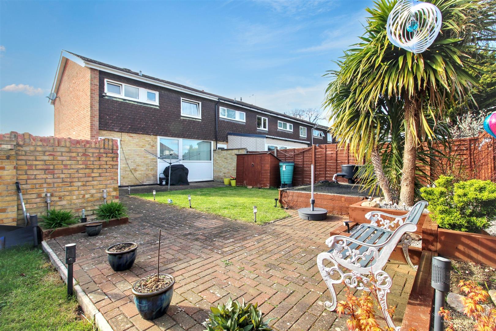 Bran Close, Tilehurst, Reading